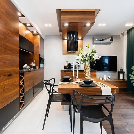 Bed&Bath Luxury Apartments-2